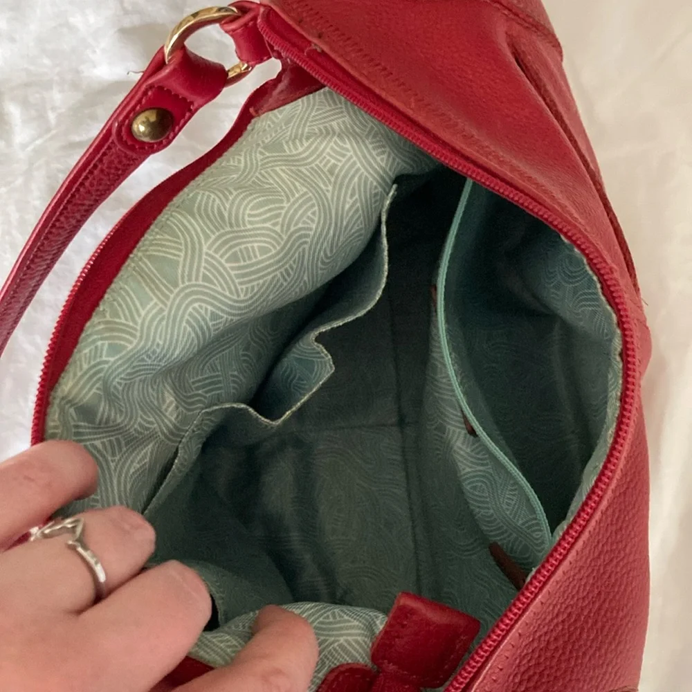 The Sak Red Leather Shoulder Bag - Picture 6 of 12